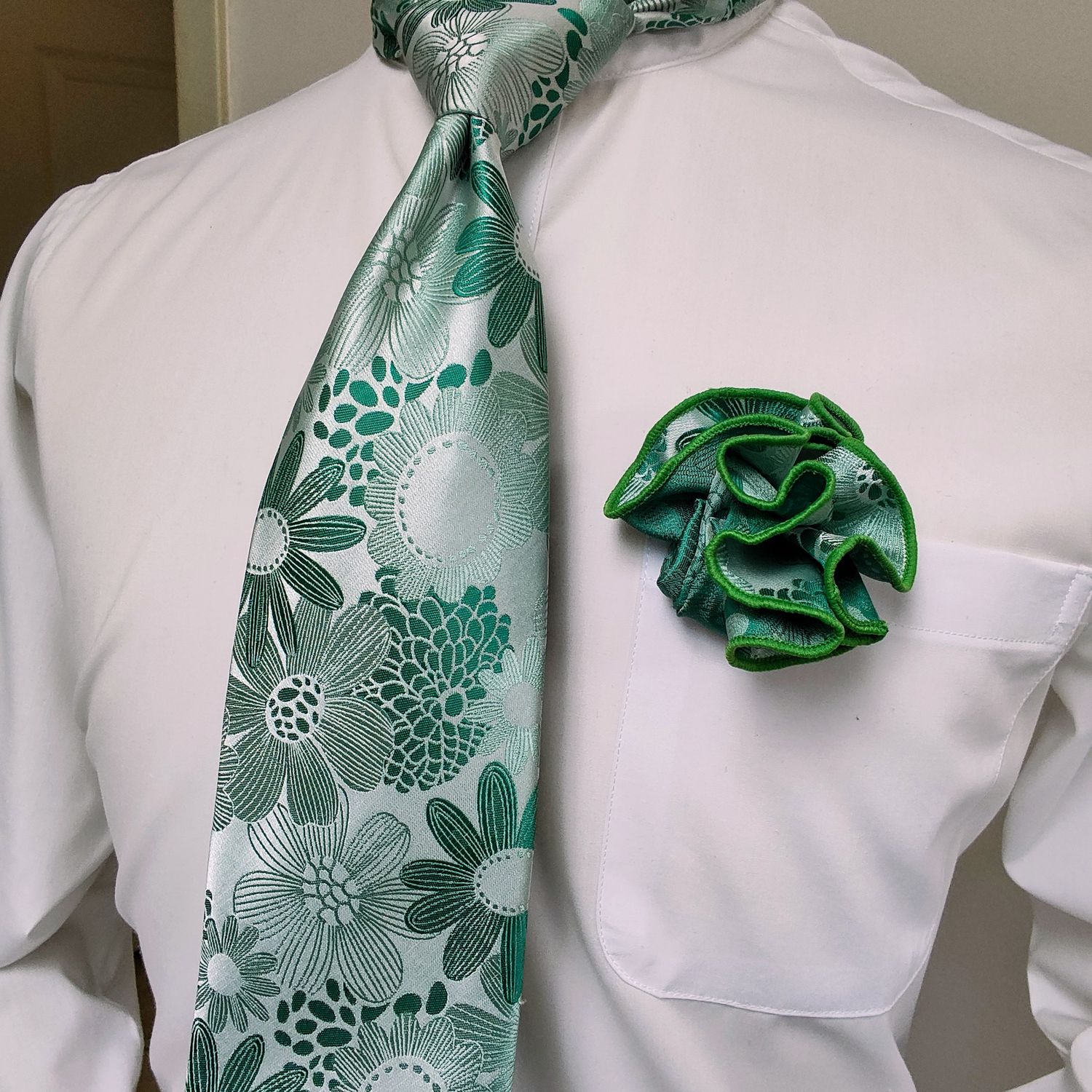 Necktie Set - Green Flower