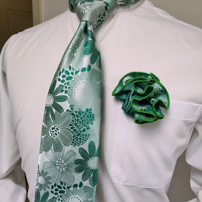 Necktie Set - Green Flower