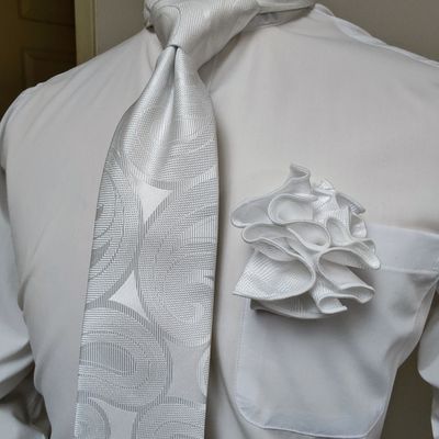 Necktie Set - White on White Pasiley