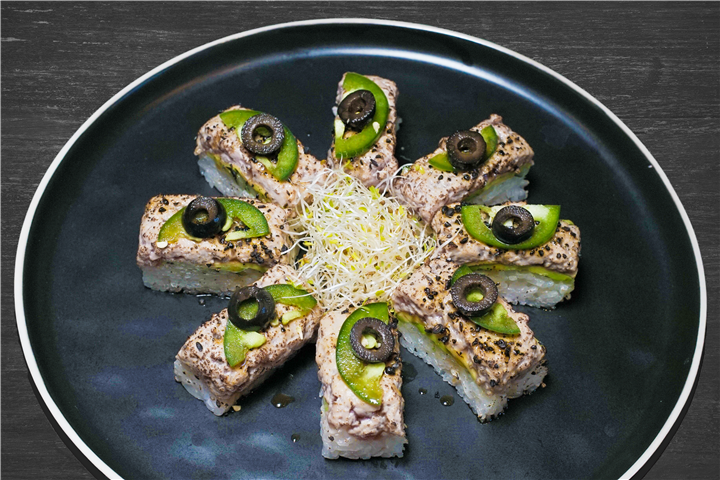 Aburi Bluefin Tuna Oshi