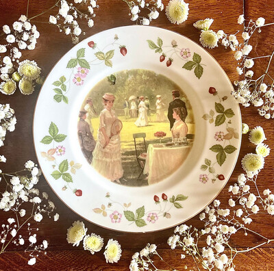 Wedgwood 'Summer Pastime' Plate