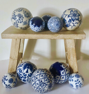 Vintage Carpet Bowls Balls