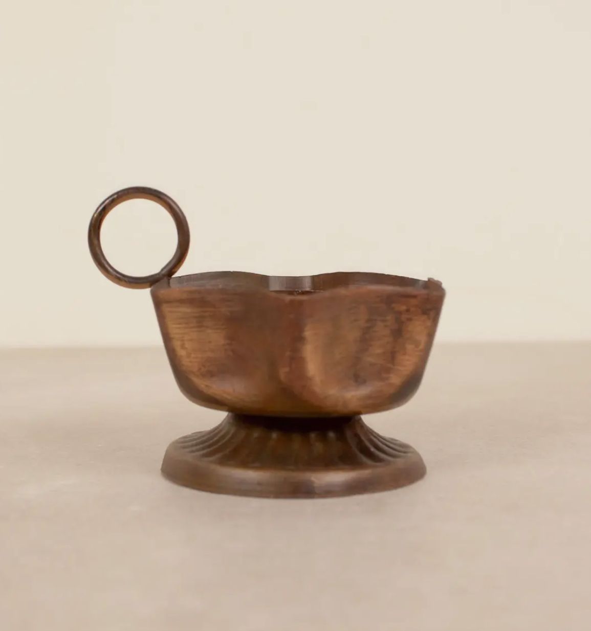 Frilled Candle Holder