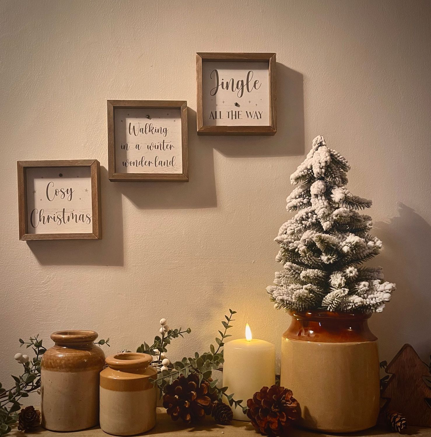 Wood Framed Mini Christmas Plaques Wood Framed Mini Christmas Plaques