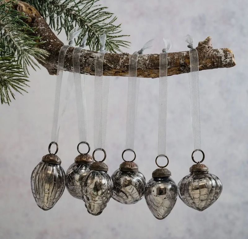 Vintage style slate crackle glaze glass baubles with an ornate brass cap and coordinating organza tie. Set of 6.