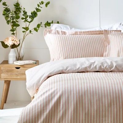 Pretty blush pink and white striped cotton bedding for a Spring/Summer bedroom refresh. Vintage style with modern comfort