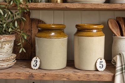 Vintage Stoneware Pot 3 & 5 - perfect for styling in your home with kitchen utensils or bouquets of flower