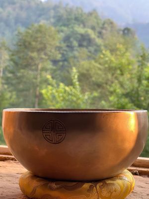 GOLD BOWLS