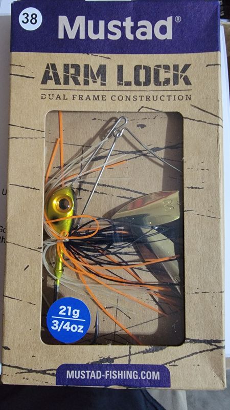 Mustad Arm Lock 3/4oz Spinnerbait Orange Gold