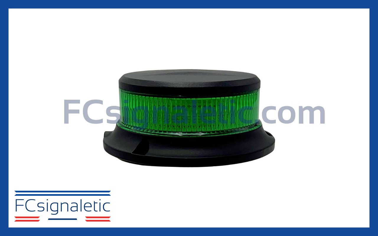 Gyrophare à LED vert extra plat fixation 3 points classe 1 Gyrophare à LED vert extra plat fixation 3 points classe 1