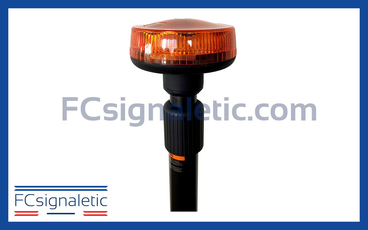 Gyrophare orange sur mât moto classe 1