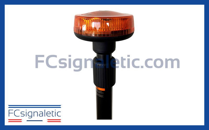 Gyrophare orange sur mât moto classe 1