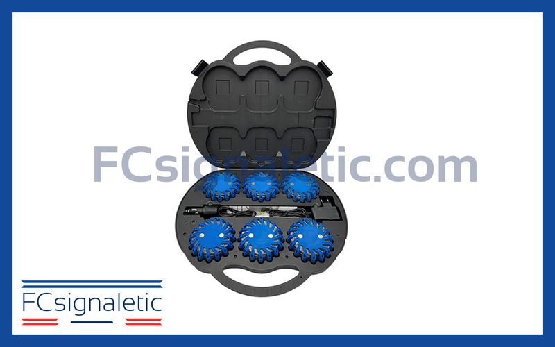 Valise de 6 balises lumineuses led bleues autonomes magnétiques et rechargeables Valise de 6 balises lumineuses led bleues autonomes magnétiques et rechargeables