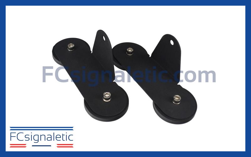 Supports magnétiques pour barre LED (petit modèle) 3346013