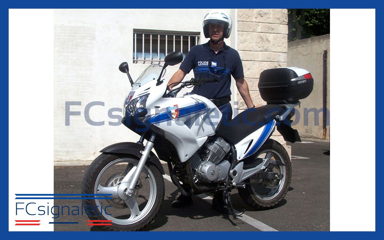 Kit sérigraphie balisage Police municipale pour moto ou scooter carénés Kit sérigraphie balisage Police municipale pour moto ou scooter carénés