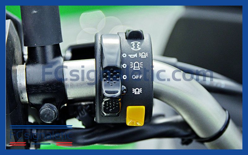 Commodo bloc interrupteur pour moto INT/COM SIRENA 90310 Commodo bloc interrupteur pour moto INT/COM SIRENA 90310