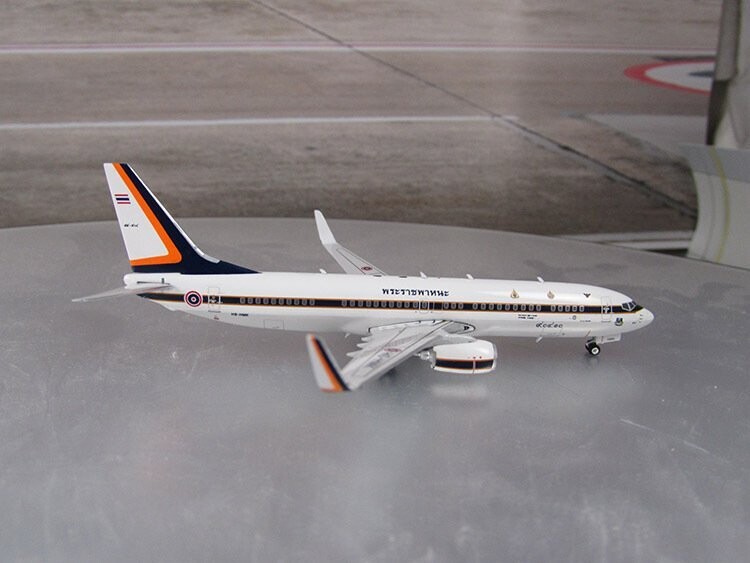 1/400 Royal Thai Air Force 737-800 Reg HS-HMK
