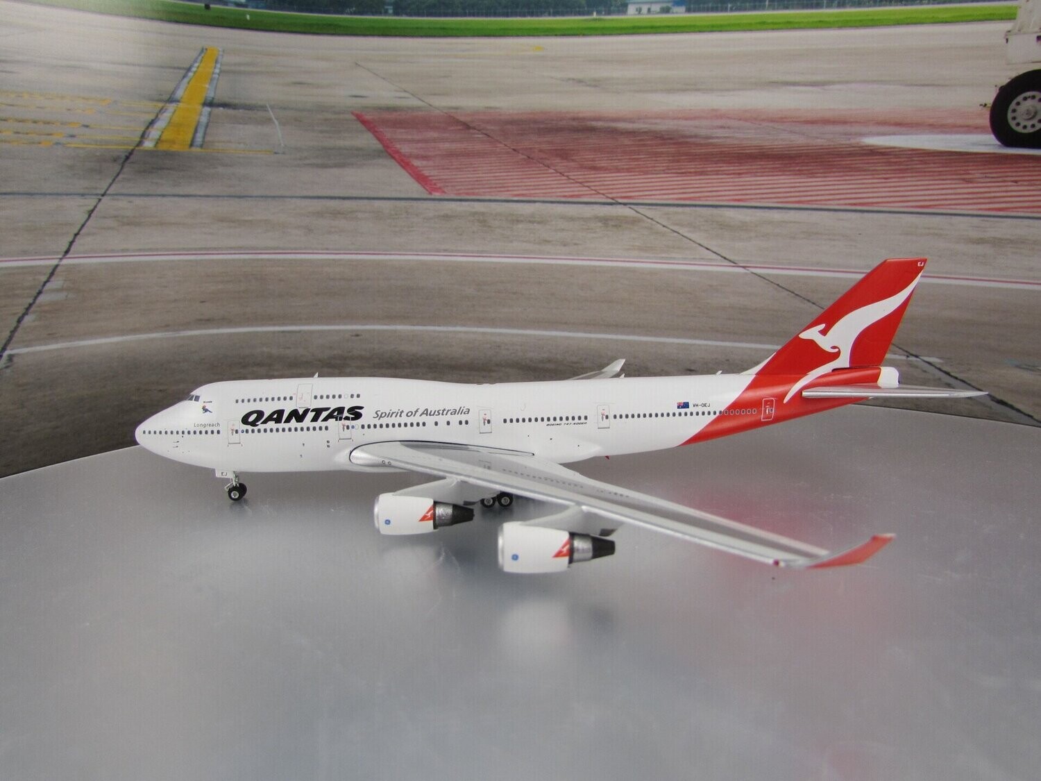 1/400 scale Qantas 747-400ER Reg No.VH-OEJ