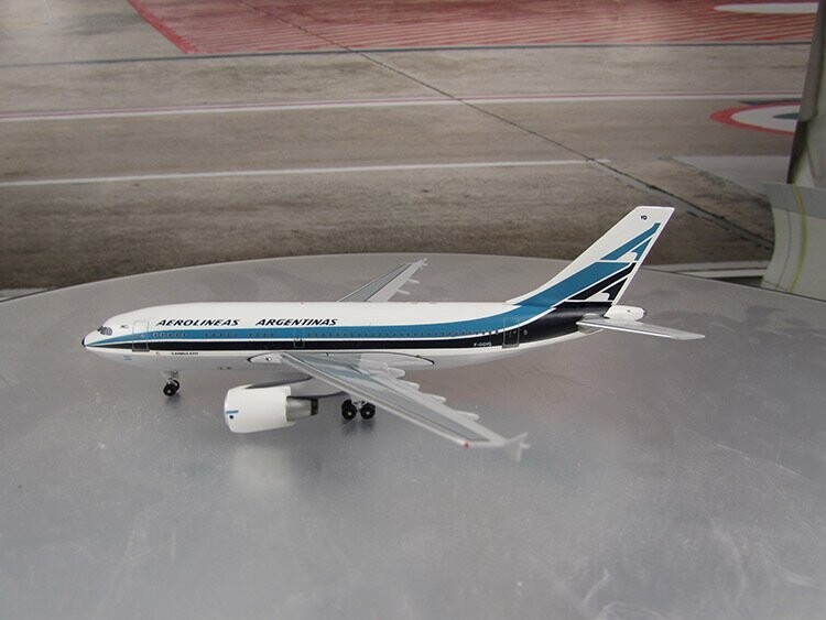 1/400 Aerolineas Argentinas A310 Reg F-OGYQ