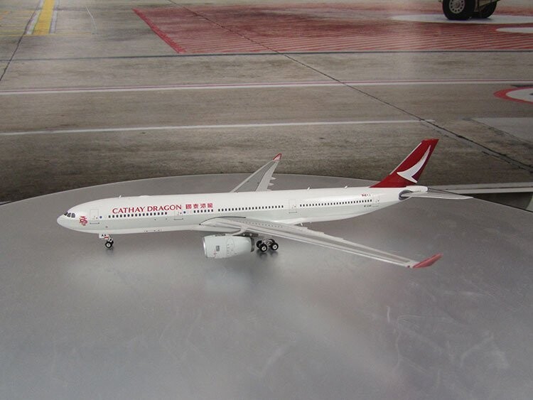 1/400 scale Cathay Dragon A330-300 Reg No. B-LAA