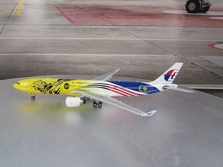 1/400 scale Zmalaysia Airlines A330-300 Harimau Malaya Livery Reg 9M-MTG