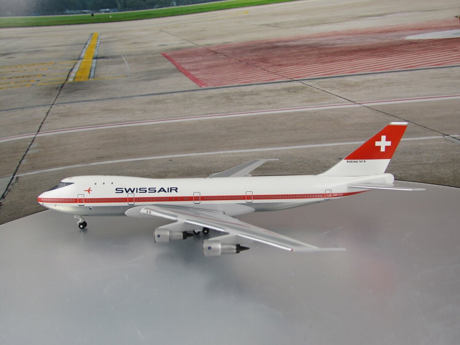 1/400 Swissair 747-100 Reg HB-IGB