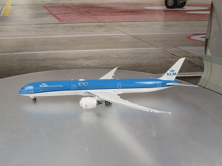 1/400 scale KLM 787-0 100th Anniversary Livery Reg No. PH-BKG