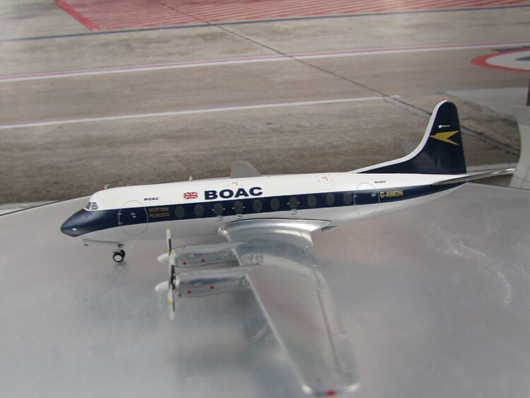 1/200 BOAC Viscount 700 with stand Reg G-AMON