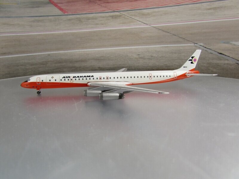 1/400 Air Bahama DC-8-63 Reg No. N8630