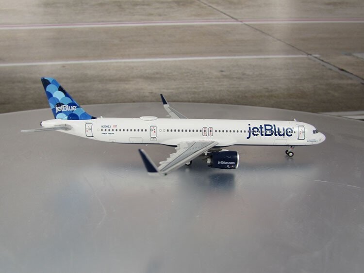 1/400 scale jetBlue A321neo Reg No. N2016J