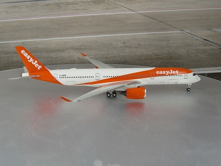 1/400 scale easyJet A350-900 Reg No. G-A359