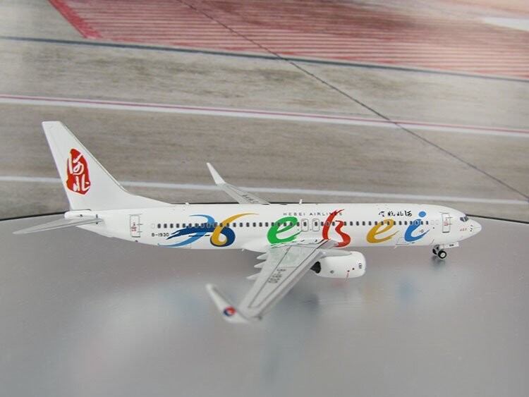 1/400 scale Hebei Airlines 737-800 Reg No. B1930