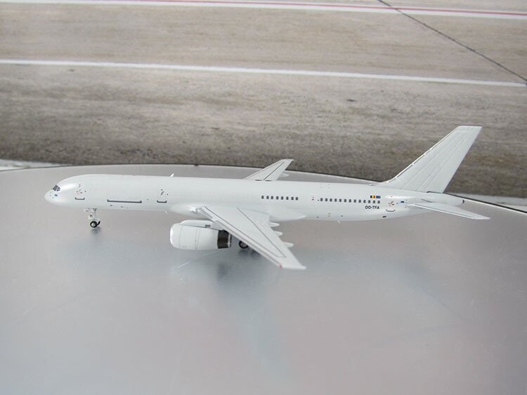 1/400 scale Martinair 757-200 Reg No. PH-AHI