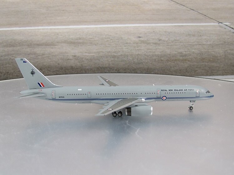 New Zealand Royal Air Force 757-200