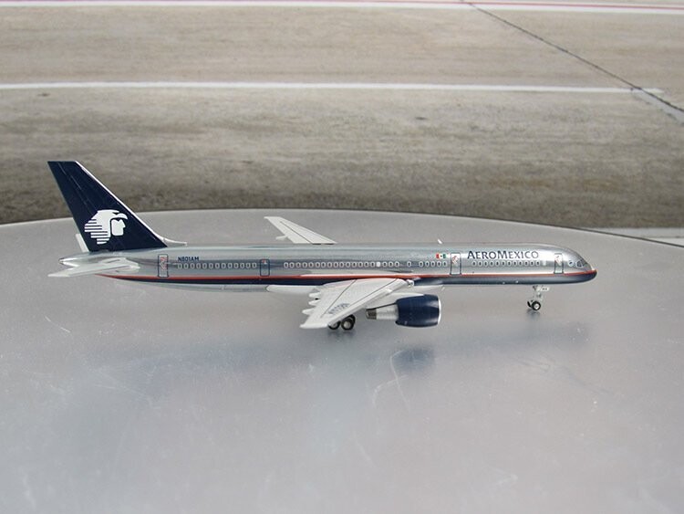Aeromexico 757-200