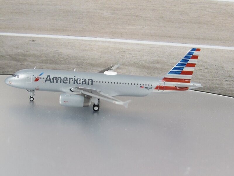 American Airlines A320-300 N651AW 1/400 Scale