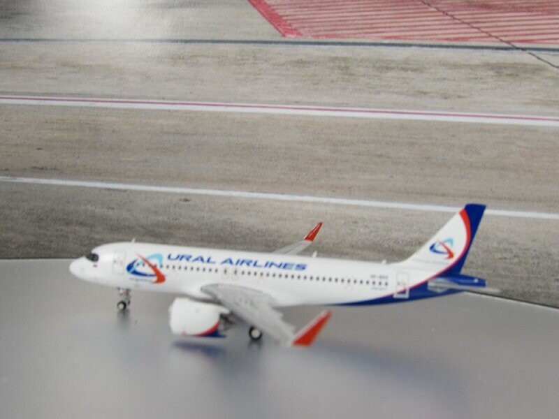Ural Airlines A320neo VP-BRX 1/400 Scale