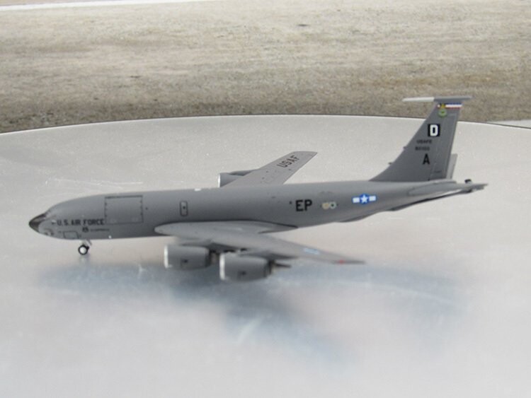 1/400 United States Air Force KC135R Stratotanker Mildenhall