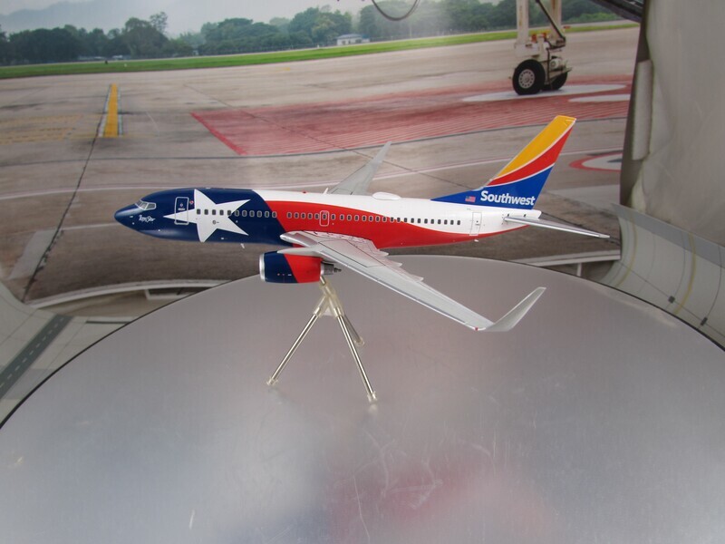 Southwest 737-700 Lonestar One livery