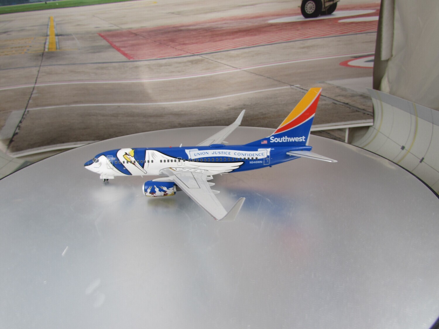 Southwest Airlines 737-700 Louisiana One livey