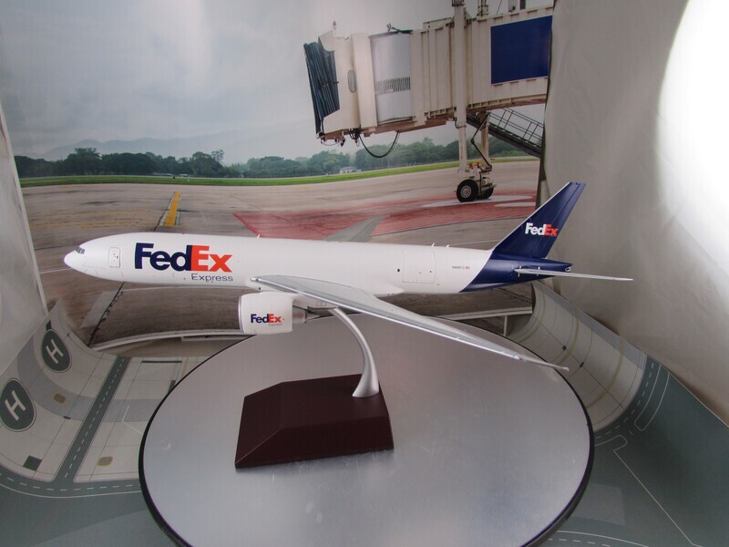 FedEx Express 777F Interactive Series