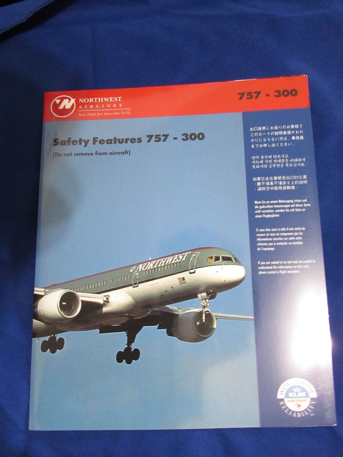 Northwest Airlines 757-300 Safety Card