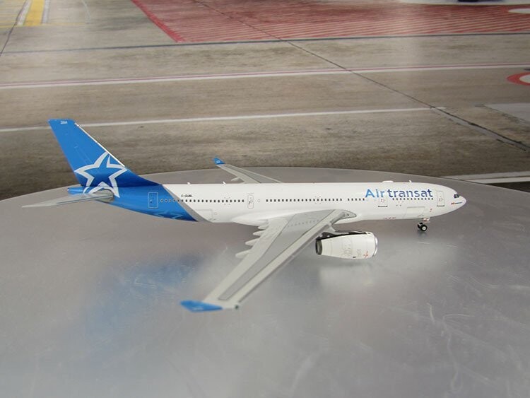 1/400 scale Airtransat A330-200 Reg No. C-GUBL 1/400 scale Airtransat A330-200 Reg No. C-GUBL