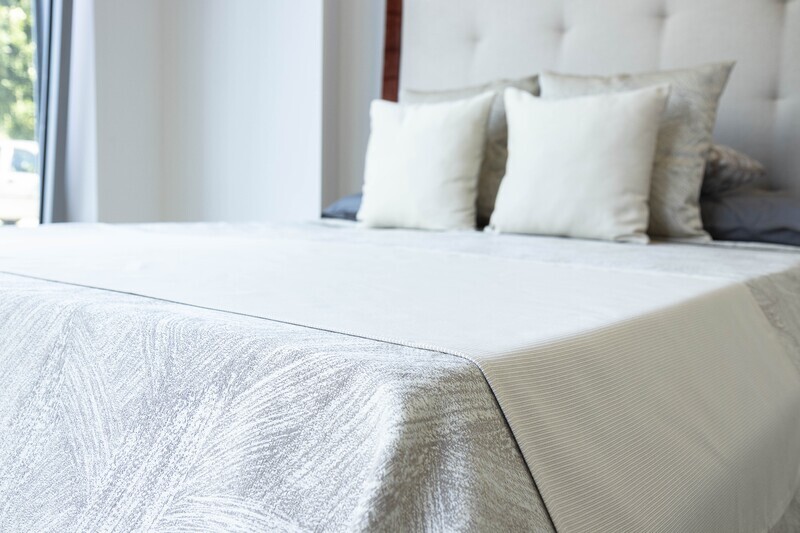 BED RUNNER NINO