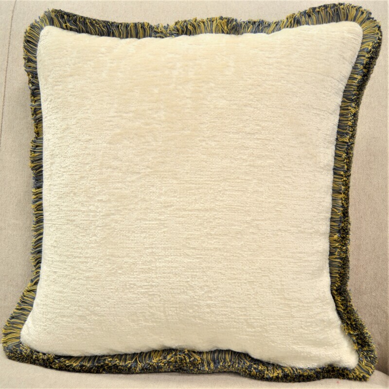 CUSCINO CINIGLIA CON SPAZZOLONE