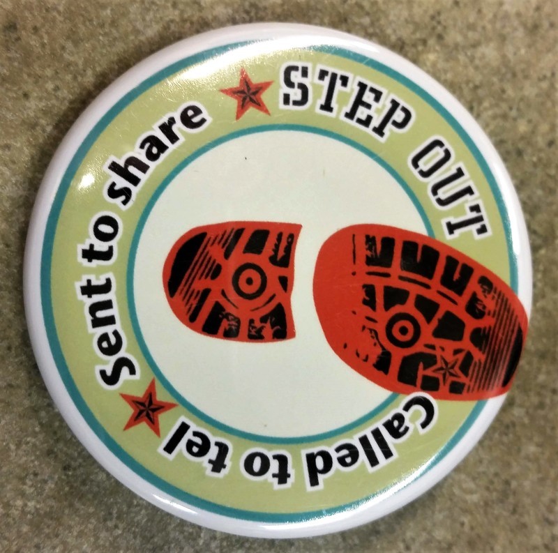 Step Out X-Large Button