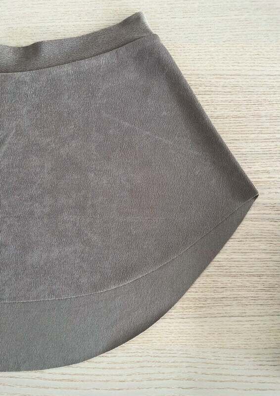 Bullet Pointe Skirt - Cappuccino