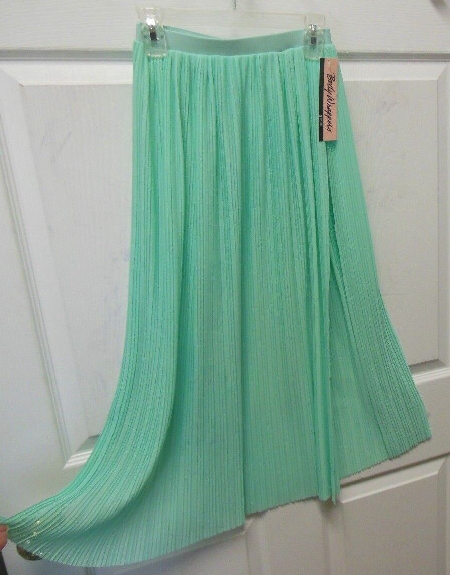 6100 long skirt side vents MNT