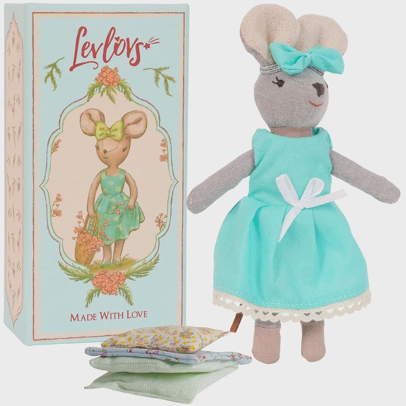 Mouse Poppy