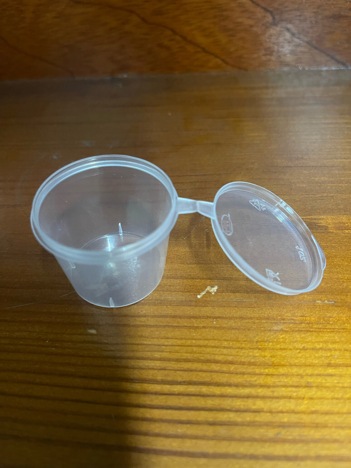 1oz. Plastic Deli Container with Lid - 50 Pack